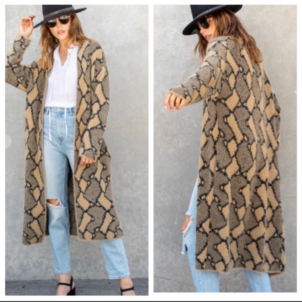 ABSOLUTELY FABULOUS LONG SWEATER SNAKESKIN JACKET - Picture 1 of 8